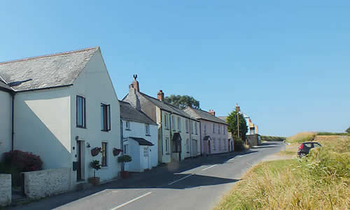 The hamlet of Lanteglos Highway lies in the northern part of the Parish
